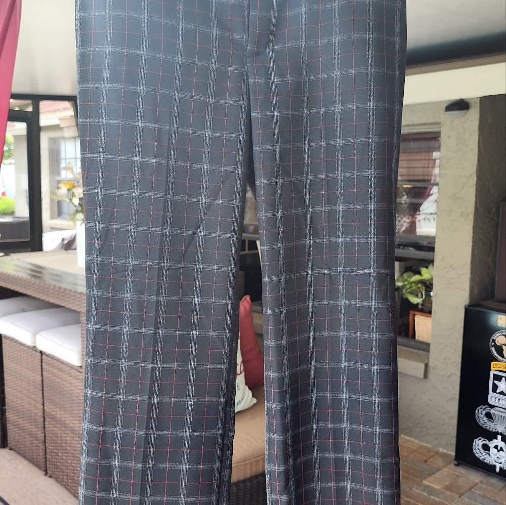 Apt 9 Black Plaid Woman's Dress Pants, Petite
